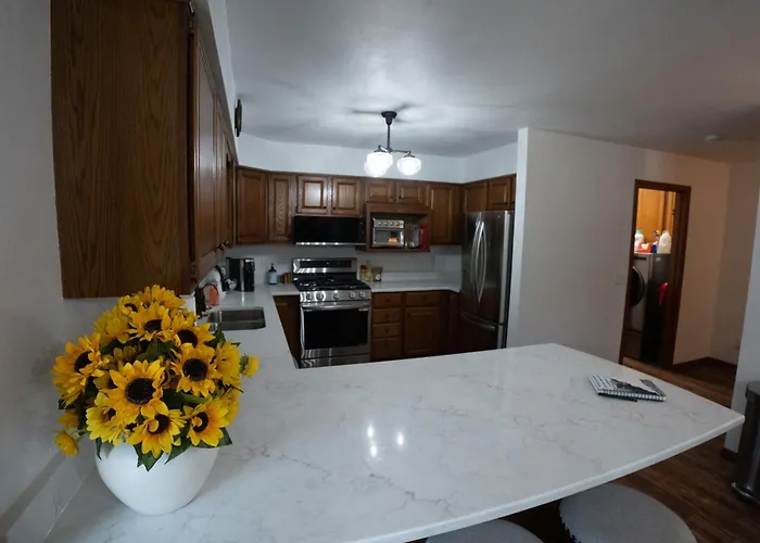 Whispering Woods Estate - Relax, Recharge, Connect - 12 Wooded Acres, 3 Bedrooms, 3 Baths, Sleeps 10 * Rockton